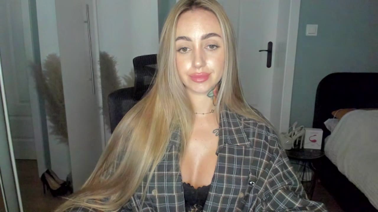 CoralieSEXY