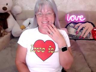GrandMilf