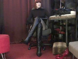 MistressViv