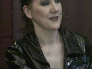 MistressViv