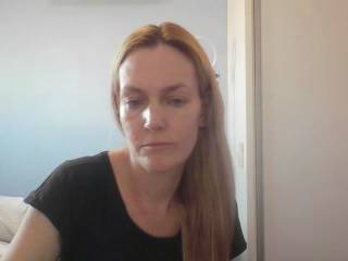AnnyLe
