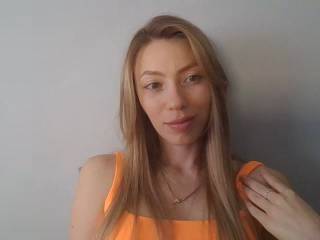 blondeee