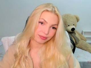 carolieen99
