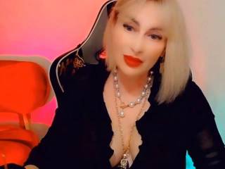 CharmingLady