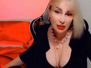 CharmingLady