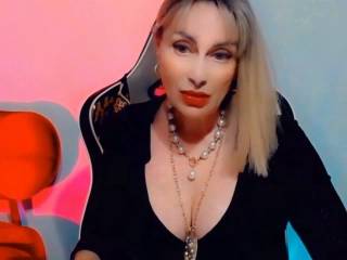 CharmingLady