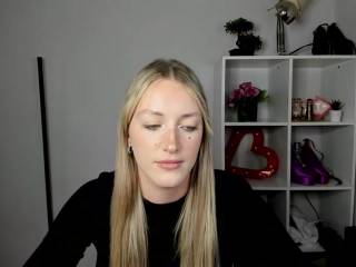 EvelynBlond