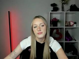 EvelynBlond