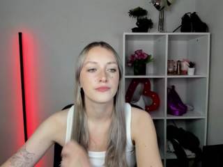 EvelynBlond