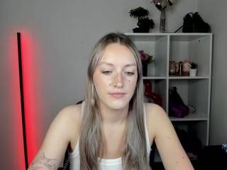 EvelynBlond