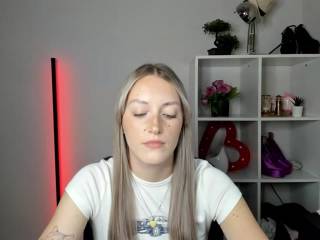 EvelynBlond
