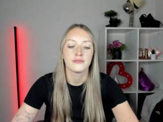 EvelynBlond