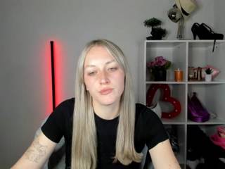 EvelynBlond