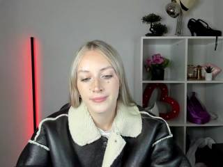 EvelynBlond