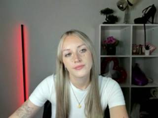 EvelynBlond