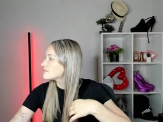 EvelynBlond