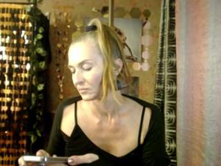 SoniaFlirty