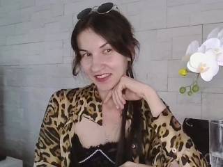 JuliaHotBody