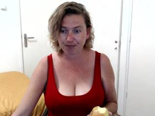 mysterywoman